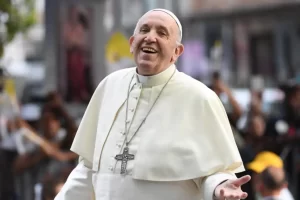 En los próximos días, 128 cardenales electores se reunirán en la Capilla Sixtina para elegir al sucesor del papa Francisco en un Cónclave que le dará la vuelta al mundo.