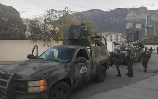 La cifra de militares fallecidos por la explosión de un artefacto explosivo en los límites entre Michoacán y Jalisco se elevó a ocho, confirmaron fuentes federales.