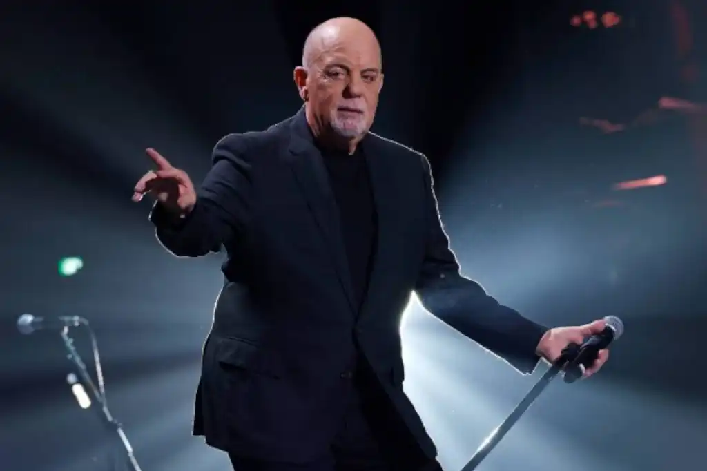 El icónico músico Billy Joel canceló su esperada gira mundial después de recibir el diagnóstico de una enfermedad neurológica poco común: hidrocefalia de presión normal (NPH).