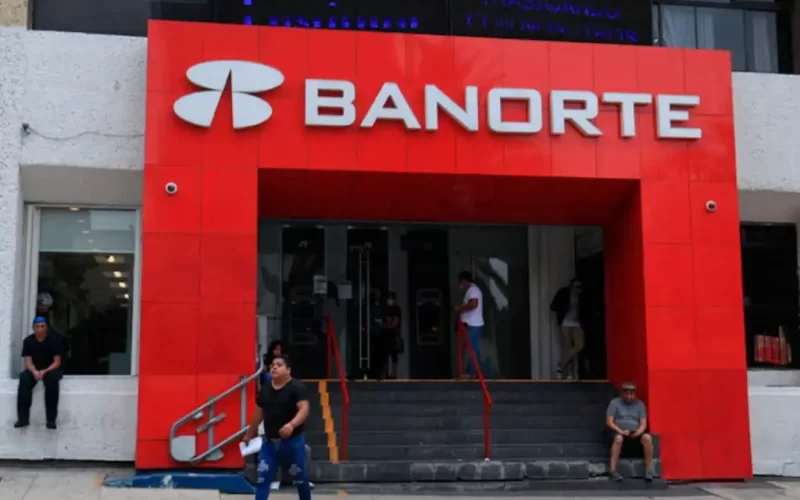 Banorte, uno de los bancos más importantes de México, está decidido a convertir la Inteligencia Artificial (IA) en el núcleo de su estrategia digital.