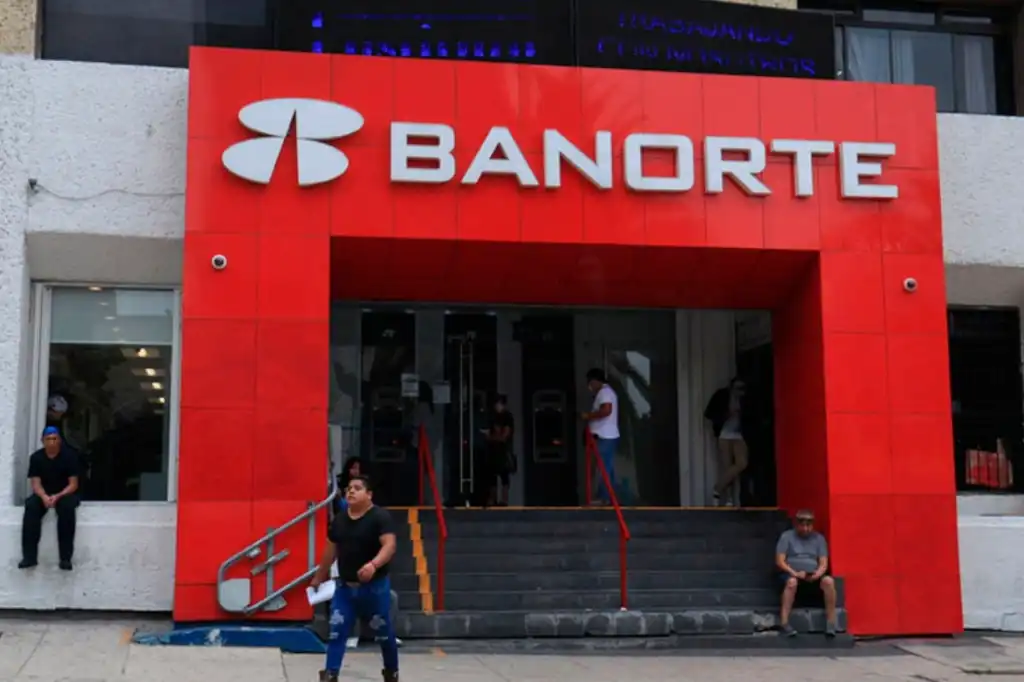 Banorte, uno de los bancos más importantes de México, está decidido a convertir la Inteligencia Artificial (IA) en el núcleo de su estrategia digital.