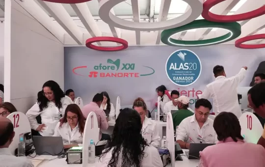 Afore XXI Banorte del empresario Carlos Hank González, se consolida como un referente internacional en inversión responsable.