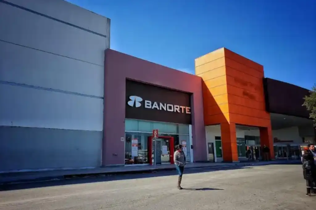Durante el primer trimestre de 2025, las reclamaciones de los usuarios a los bancos en México alcanzaron los 8,823.41 millones de pesos, de acuerdo con cifras recientes de la Comisión Nacional Bancaria y de Valores (CNBV).