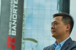La marca automotriz JETOUR SOUEAST, que oficializará su llegada a México el próximo 18 de junio, anunció un acuerdo estratégico con Grupo Financiero que lidera el empresario Carlos Hank González, Banorte.