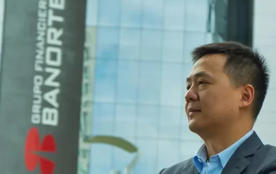 La marca automotriz JETOUR SOUEAST, que oficializará su llegada a México el próximo 18 de junio, anunció un acuerdo estratégico con Grupo Financiero que lidera el empresario Carlos Hank González, Banorte.