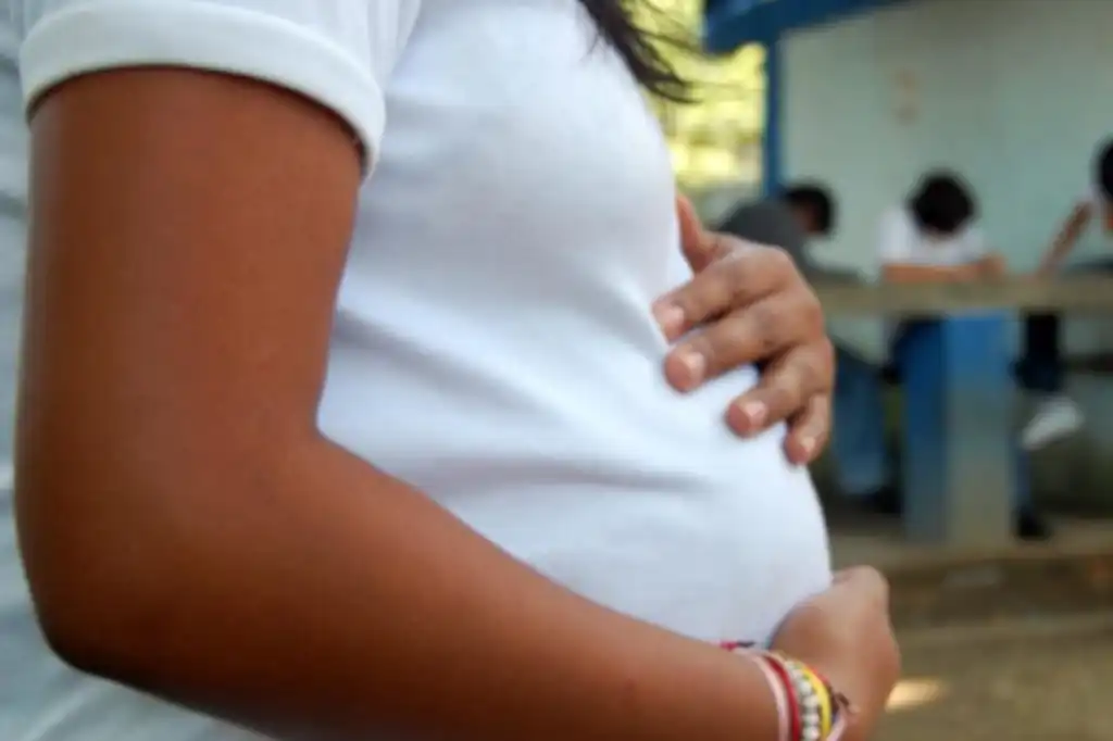 Chiapas ocupa el primer lugar nacional en embarazos infantiles, con una tasa de 92 casos por cada 100 mil habitantes durante 2024, según datos de la Secretaría de Salud del estado.