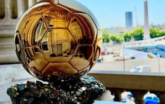 El Balón de Oro 2025 ya tiene a sus 30 candidatos, y por segundo año consecutivo, el prestigioso galardón coronará a un nuevo ganador.