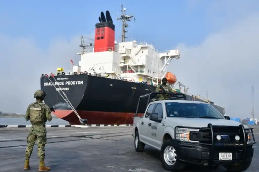 La presidenta Claudia Sheinbaum justificó este lunes la demora en las detenciones relacionadas con el buque de huachicol, argumentando que recabar y judicializar las pruebas requiere tiempo.