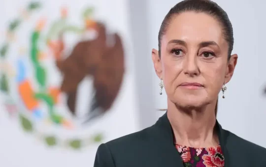 La presidenta Claudia Sheinbaum adelantó que antes de que concluya este año presentará al Congreso de la Unión su iniciativa de reforma constitucional para reducir la jornada laboral en México a 40 horas.