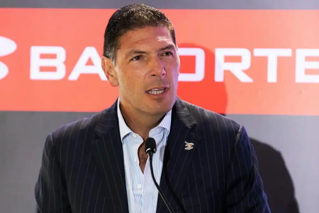 Carlos Hank González insta al sector financiero a liderar la acción climática.