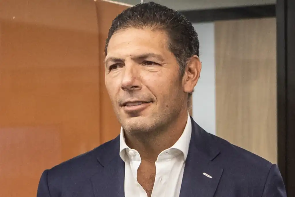 Carlos Hank González, presidente del Consejo de Administración del Grupo Banorte, ha convertido la sostenibilidad en una prioridad estratégica para la institución financiera.