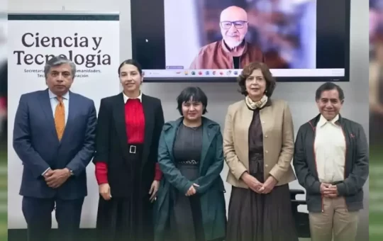 Sheinbaum critica orientación neoliberal del CIDE tras cambio de dirección.