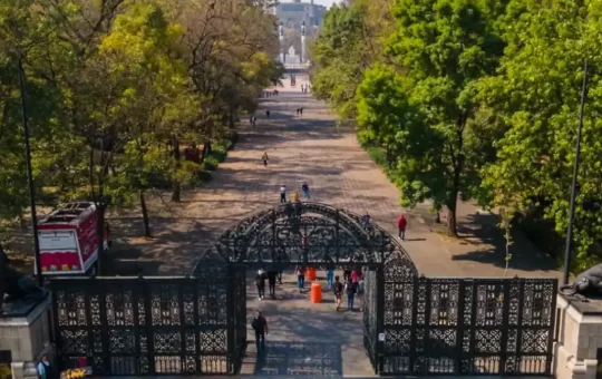 Chapultepec implementa nuevo plan de estacionamiento para frenar a los franeleros