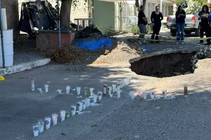 Tras la muerte de profesor del IPN, Píndaro Álvarez Ruiz, anuncian reparación de socavón.