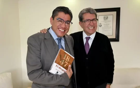 El senador Saúl Monreal Ávila inició este domingo una gira por Zacatecas con miras a buscar la candidatura de Morena para suceder a su hermano David Monreal como gobernador.