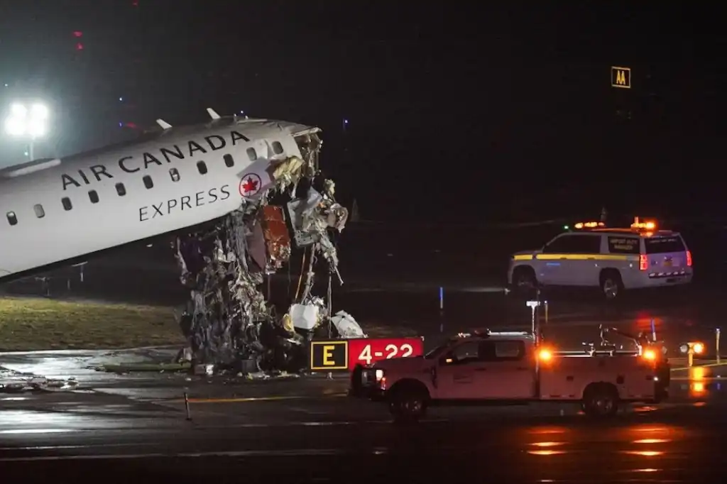 Accidente en el Aeropuerto LaGuardia cobra la vida de dos pilotos
