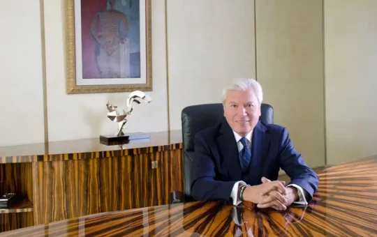 ¿Quién es Carlos Hank Rhon?