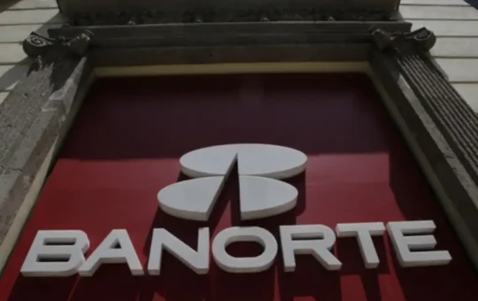 Banorte logra colocación internacional por 1,350 MDD en notas subordinadas Tier 1