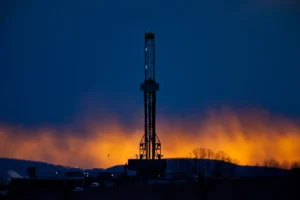 Sheinbaum anuncia informe sobre viabilidad del fracking y amplía grupo científico