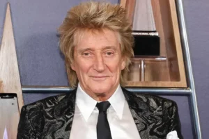 Rod Stewart pausa su gira tras someterse a un procedimiento cardíaco