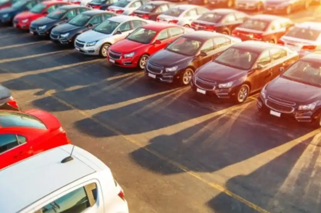 Banorte advierte riesgos para la industria automotriz mexicana ante elecciones en EU