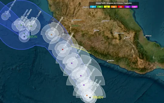 El Huracán Trudy amenaza las costas del Pacífico