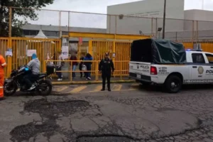 Alumnos toman la Prepa 1 de la UNAM tras denunciar agresión de autoridades