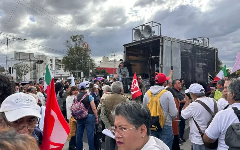 Trabajadores del IMSS rechazan incremento anunciado por Zoé Robledo