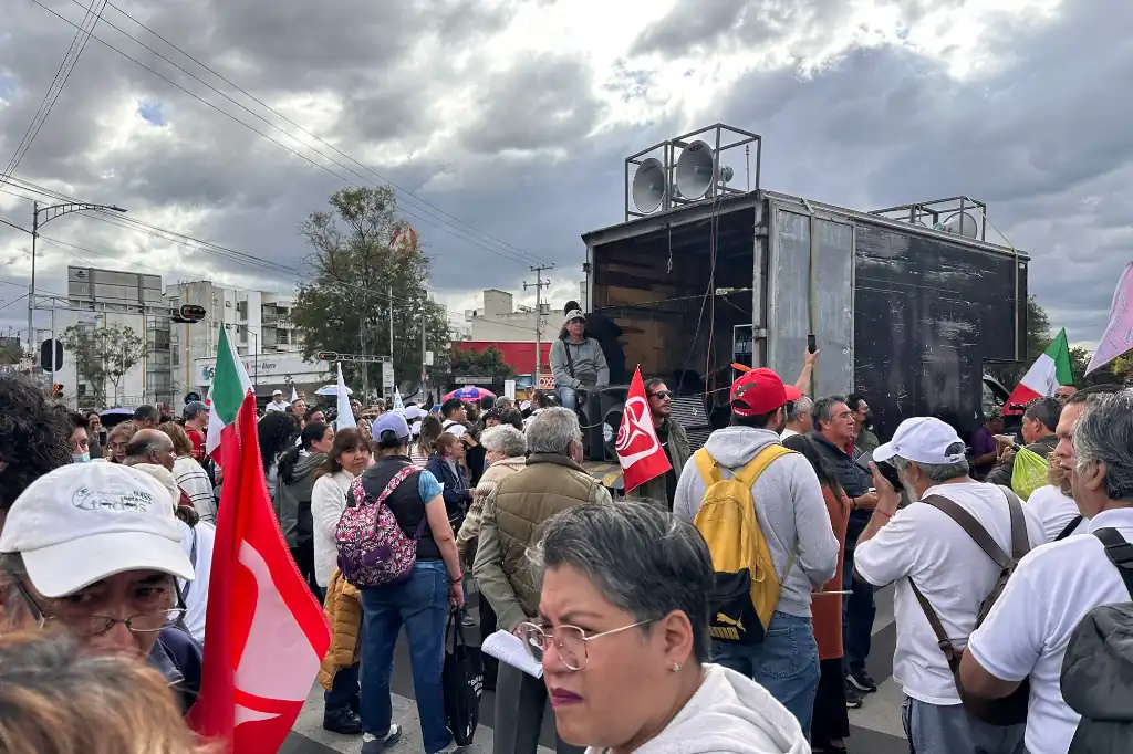 Trabajadores del IMSS rechazan incremento anunciado por Zoé Robledo